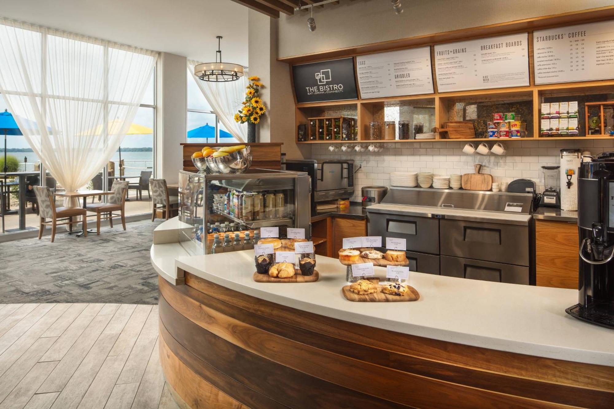 Courtyard By Marriott Bayfront Hotel Erie