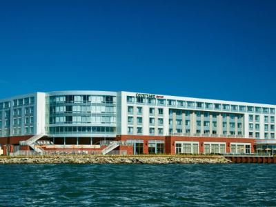 Courtyard By Marriott Bayfront 3* Erie