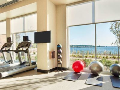 Hotel Courtyard By Marriott Bayfront