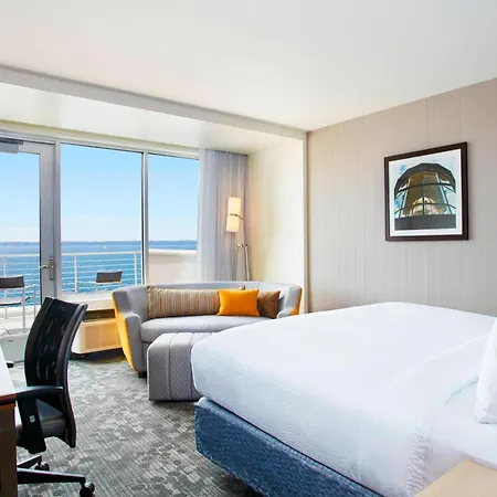 Courtyard By Marriott Erie Bayfront Hotel Exterior photo