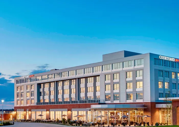Courtyard By Marriott Erie Bayfront