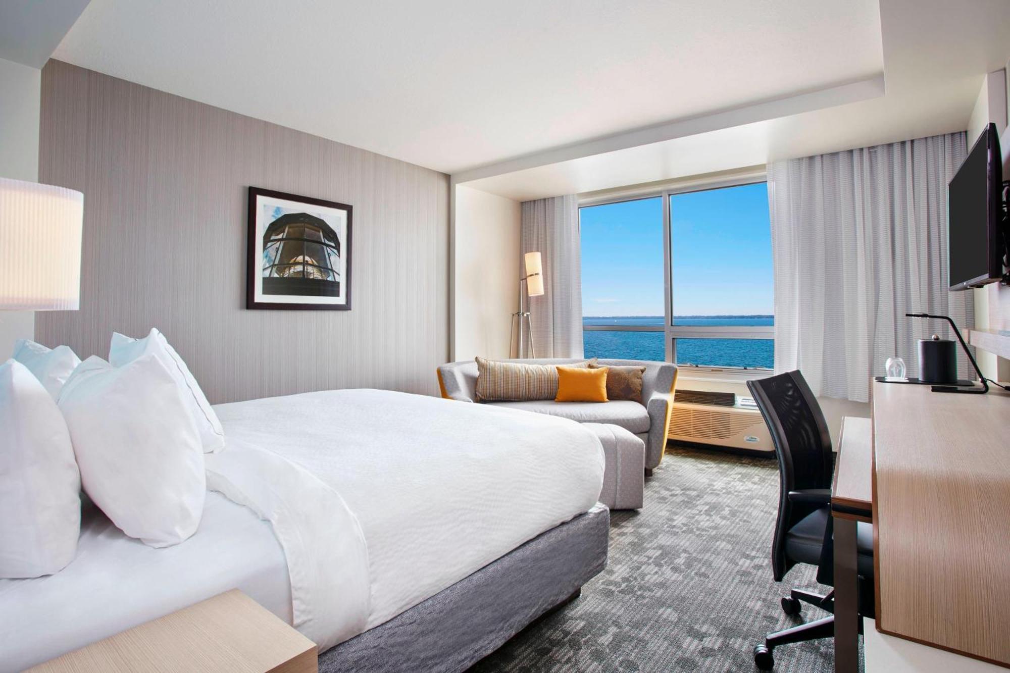 Courtyard By Marriott Bayfront 3* Erie